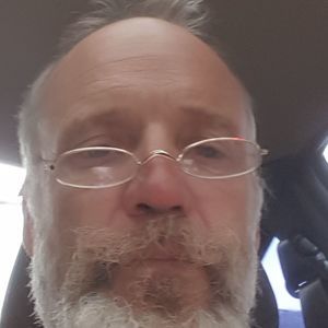 Meet your Posher, Tom